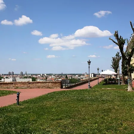 酒店 利奥波德一世加尼酒店 诺威萨