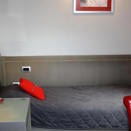 Garni Leopold I Hotel