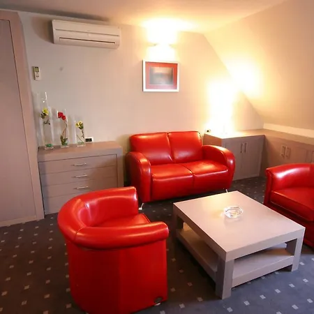 Garni Leopold I 4* Novi Sad
