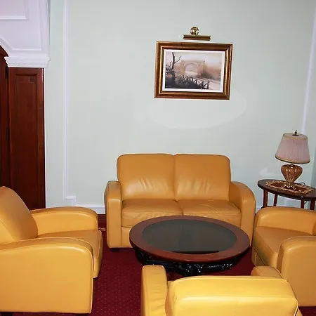 Hotel Garni Leopold I 4*
