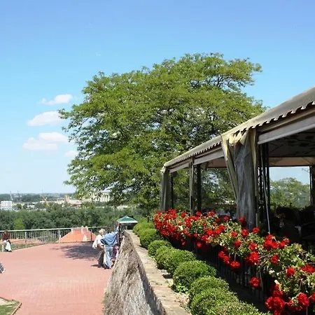 Garni Leopold I Hotel