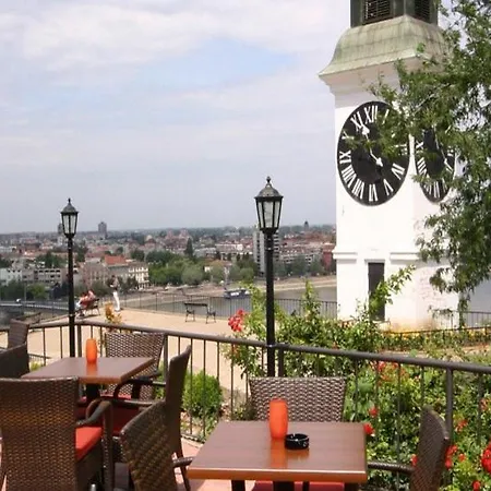 Hotel Garni Leopold I Novi Sad