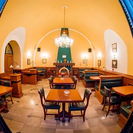 酒店 利奥波德一世加尼酒店 4*